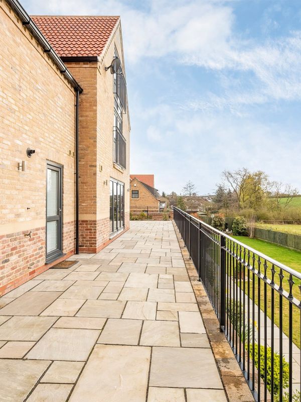 Fossil Mint Indian Sandstone Paving Slabs - Mix Size Patio Pack